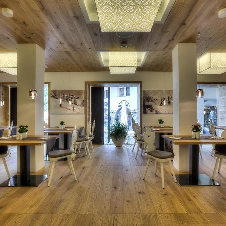 Posta Zirm Hotel Corvara Zewnętrze zdjęcie