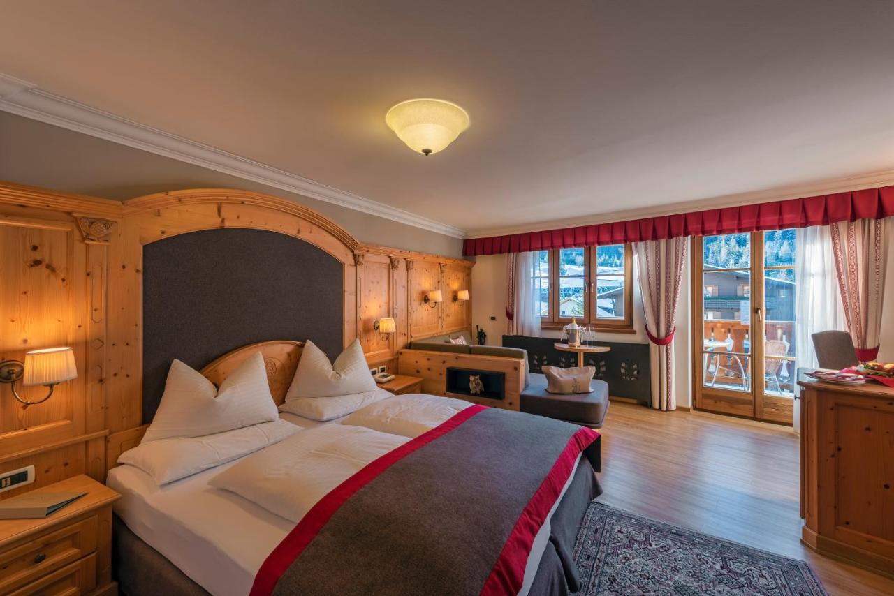Posta Zirm Hotel Corvara Zewnętrze zdjęcie