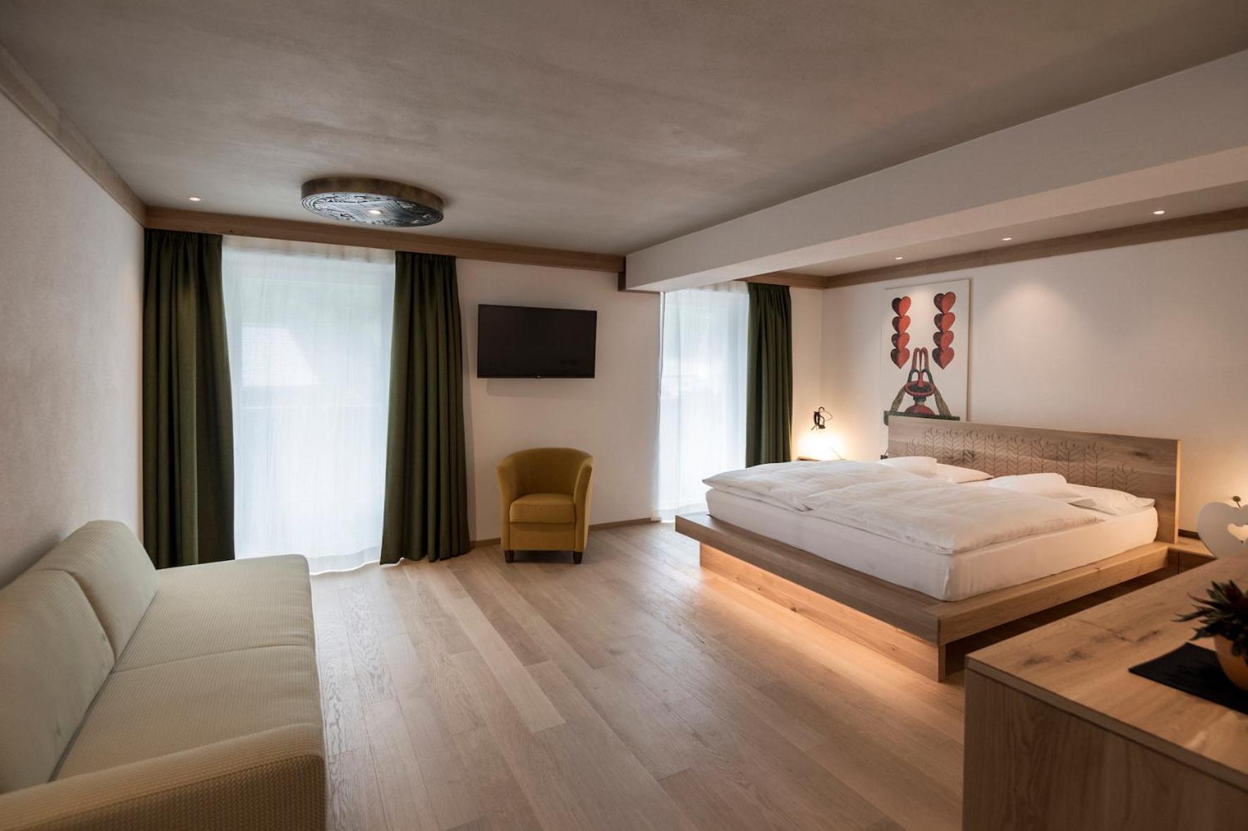 Posta Zirm Hotel Corvara Zewnętrze zdjęcie